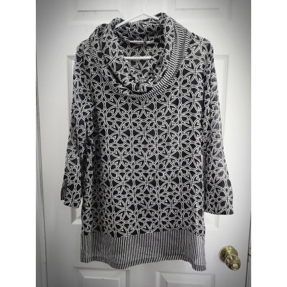 Gretchen Scott Black/White Geometric Cowl Neck  3/4 sleeve Tunic M